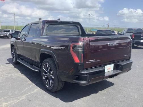 2025 GMC Sierra EV Max Range Denali