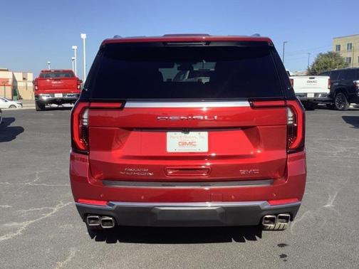 2025 GMC Yukon XL Denali