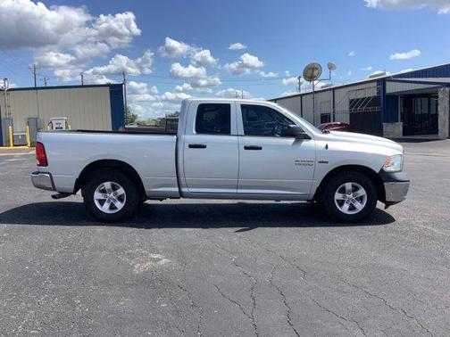 Bright Silver Metallic Clearcoat 2018 RAM 1500 Tradesman