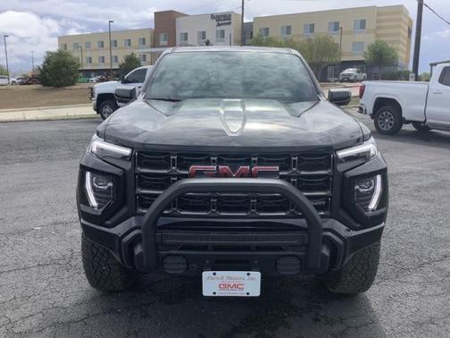 2025 GMC Canyon Base