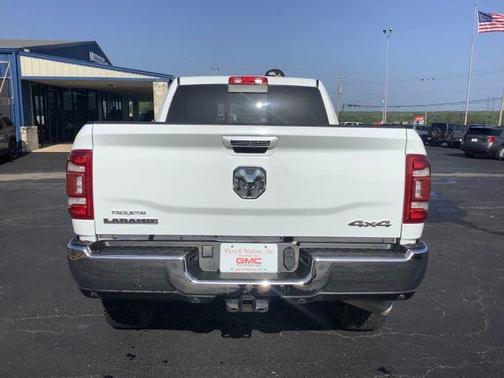 2022 RAM 2500 Laramie Crew Cab 4x4 6'4' Box