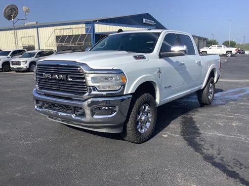 2022 RAM 2500 Laramie Crew Cab 4x4 6'4' Box