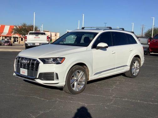 2021 Audi Q7 45 Premium Plus