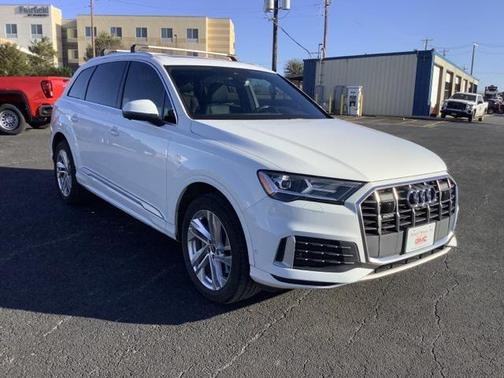 2021 Audi Q7 45 Premium Plus