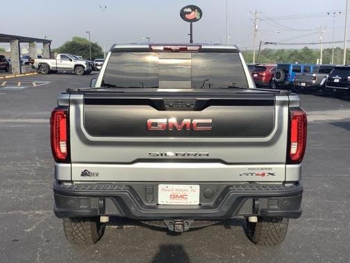 2024 GMC Sierra 1500 AT4X