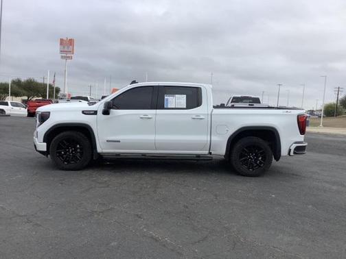 2022 GMC Sierra 1500 Elevation