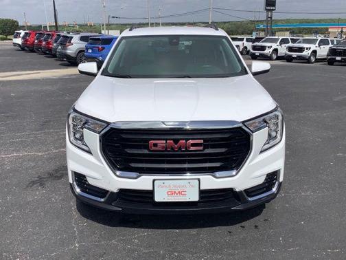 Summit White 2024 GMC Terrain SLE