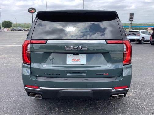 Midnight Pine 2026 GMC Yukon XL 4WD AT4