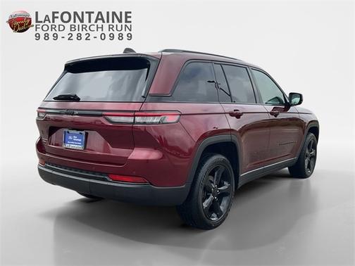 2024 Jeep Grand Cherokee LAREDO