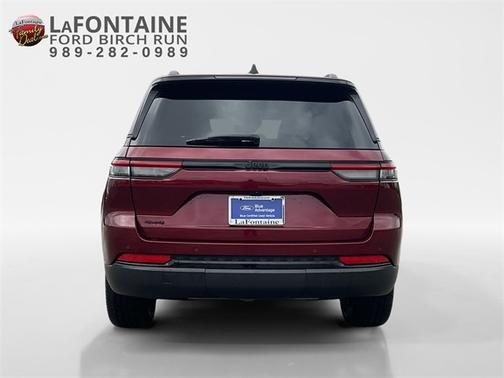 2024 Jeep Grand Cherokee LAREDO