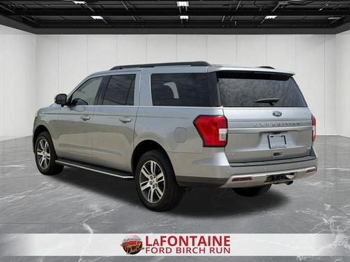 ICONIC SILVER METALLIC 2023 Ford Expedition XLT