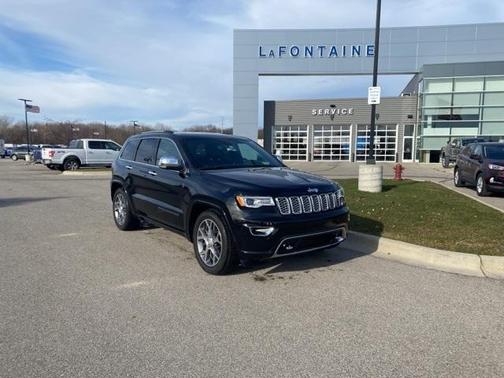 Photo 1 of 10 of 2020 Jeep Grand Cherokee Overland