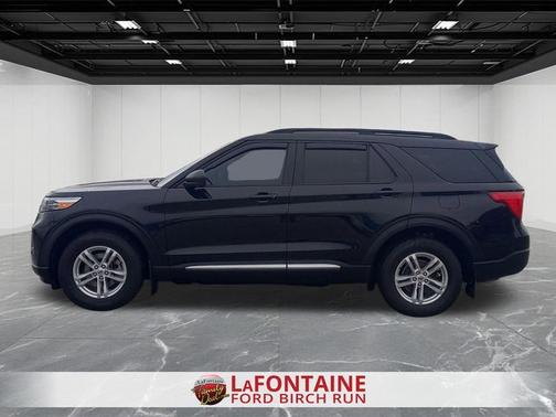 AGATE BLACK METALLIC 2022 Ford Explorer XLT