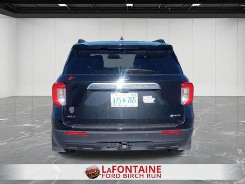 AGATE BLACK METALLIC 2022 Ford Explorer XLT