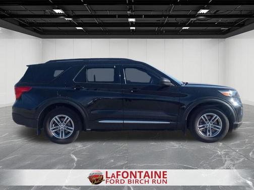 AGATE BLACK METALLIC 2022 Ford Explorer XLT