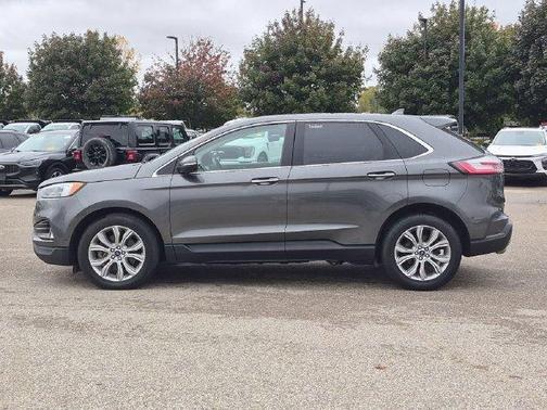 Magnetic 2019 Ford Edge Titanium