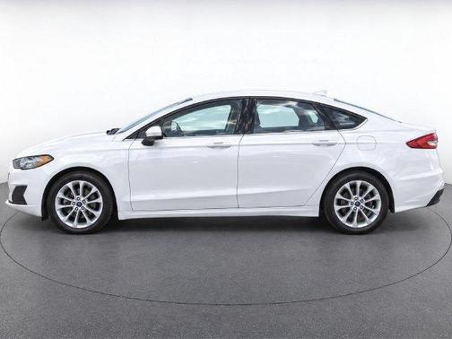 White Platinum Clearcoat Metallic 2020 Ford Fusion SE