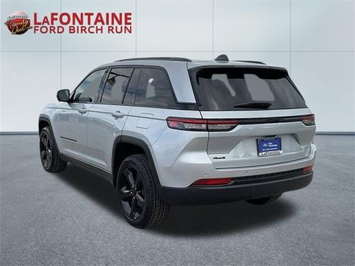 2024 Jeep Grand Cherokee LAREDO