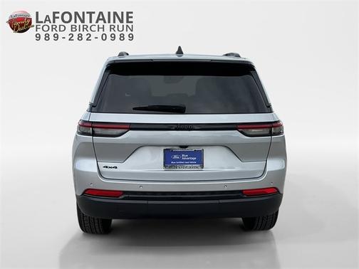 2024 Jeep Grand Cherokee LAREDO