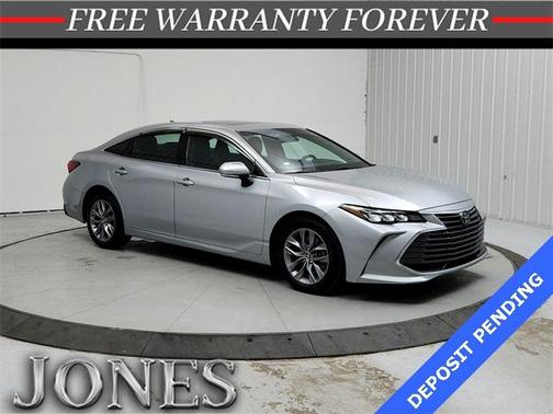 2019 Toyota Avalon XLE