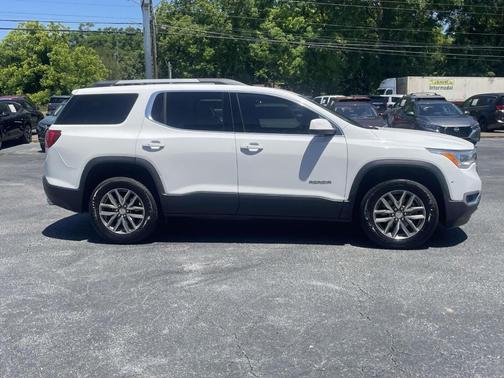 Summit White 2019 GMC Acadia SLE-2