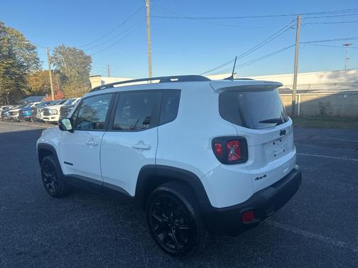 2022 Jeep Renegade Altitude