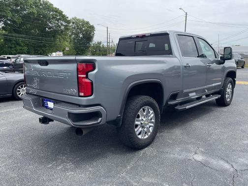 Sterling Gray Metallic 2024 Chevrolet Silverado 2500 High Country