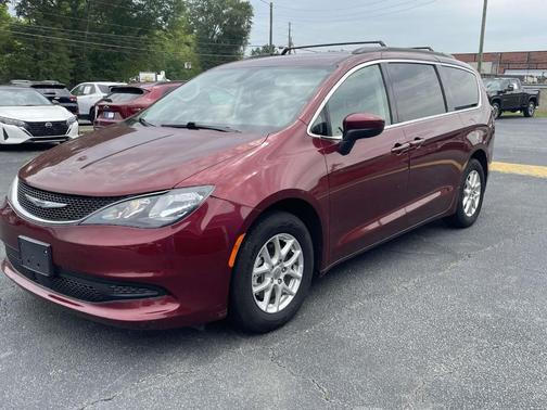 2021 Chrysler Voyager LXI