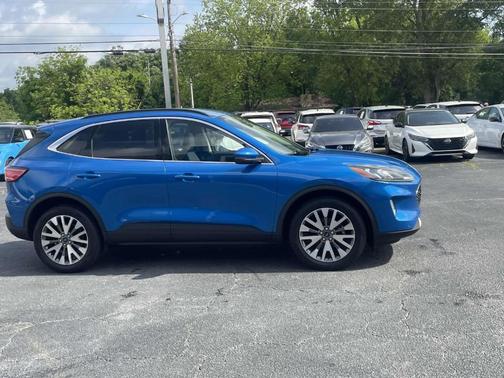 2020 Ford Escape Titanium