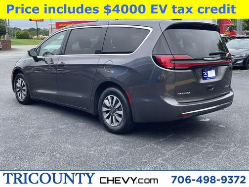 2023 Chrysler Pacifica Hybrid Touring L