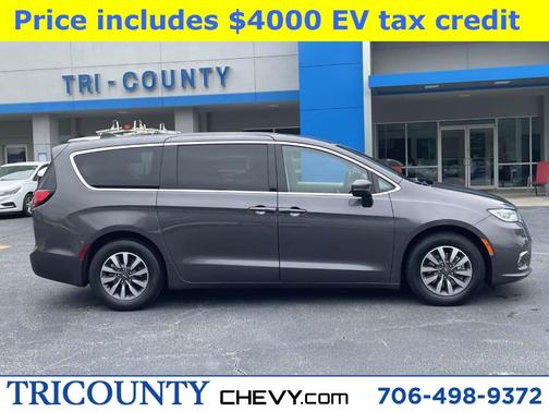 2023 Chrysler Pacifica Hybrid Touring L