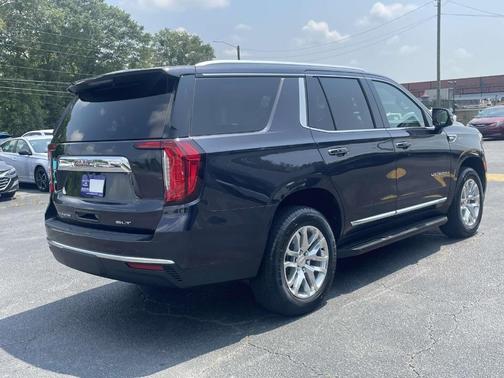 2023 GMC Yukon SLT
