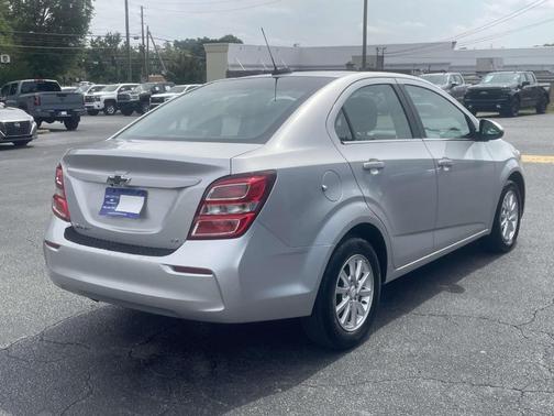 Silver Ice Metallic 2020 Chevrolet Sonic LT
