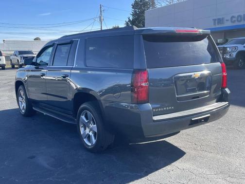 2020 Chevrolet Suburban LT