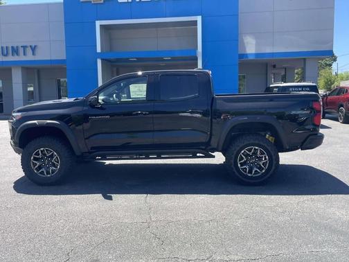 Black 2026 Chevrolet Colorado ZR2