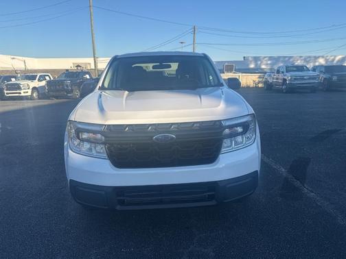 2022 Ford Maverick XL