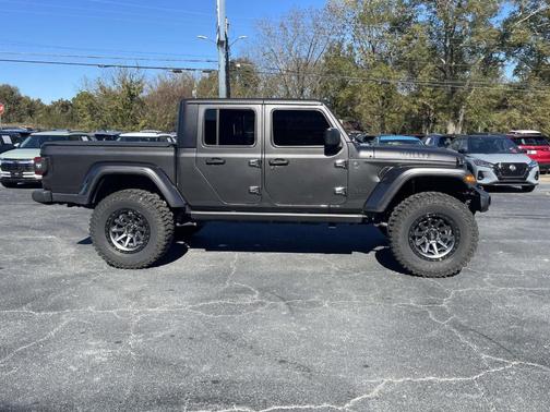 2024 Jeep Gladiator Sport
