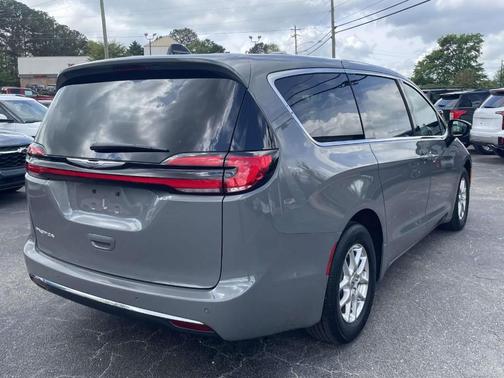 Ceramic Gray Clearcoat 2025 Chrysler Pacifica Select