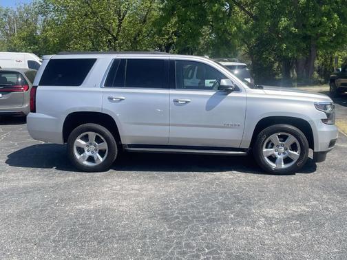 Silver Ice Metallic 2019 Chevrolet Tahoe LT