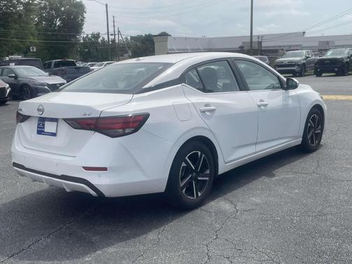 Cloud White 2024 Nissan Sentra SV