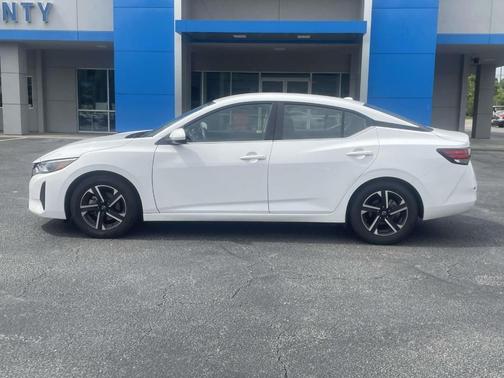 Cloud White 2024 Nissan Sentra SV
