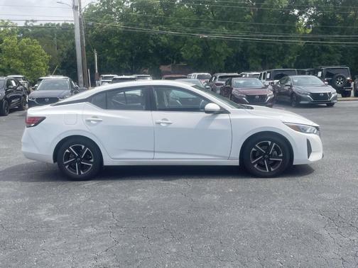 Cloud White 2024 Nissan Sentra SV