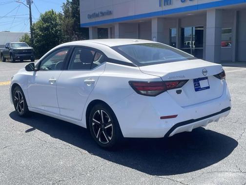 Cloud White 2024 Nissan Sentra SV