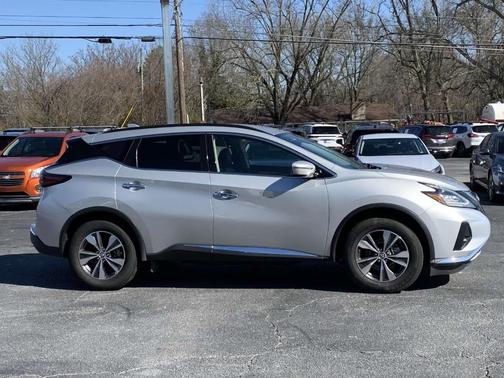 2023 Nissan Murano SV