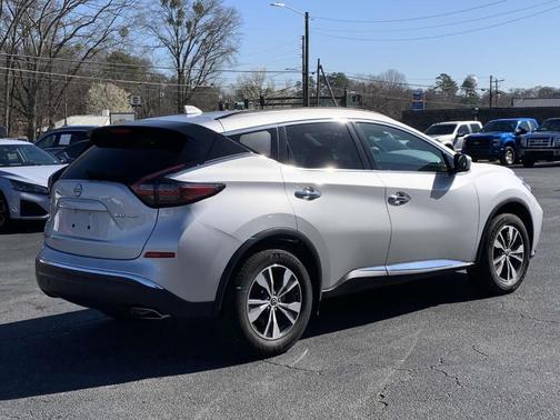 2023 Nissan Murano SV