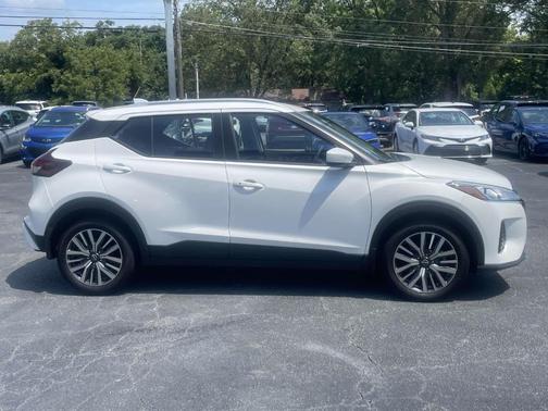 2024 Nissan Kicks SV