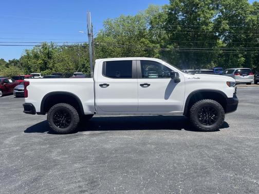 Summit White 2026 Chevrolet Silverado 1500 ZR2