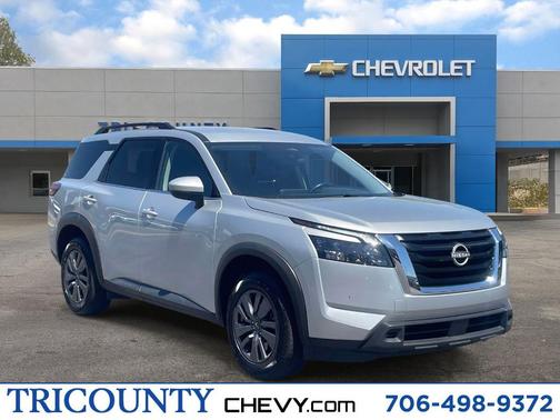 Brilliant Silver Metallic 2024 Nissan Pathfinder SV
