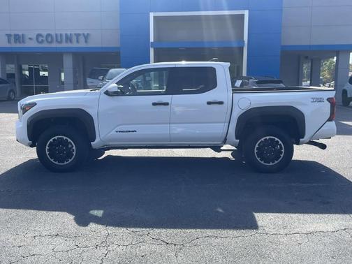 2024 Toyota Tacoma TRD Off Road