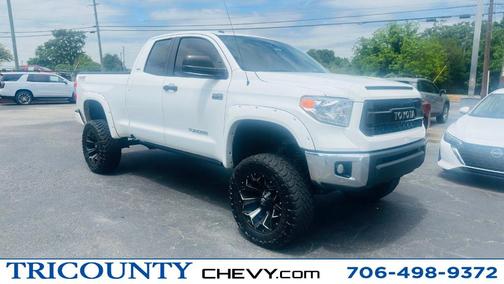 Super White 2016 Toyota Tundra SR5